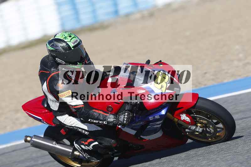 /Archiv-2024/01 26.-28.01.2024 Moto Center Thun Jerez/Gruppe schwarz-black/196